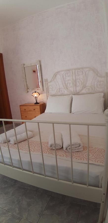 Villa Spyros Santorini Perissa  Bagian luar foto