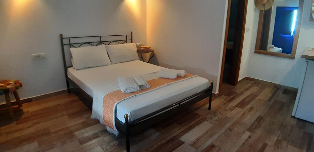 Villa Spyros Santorini Perissa  Bagian luar foto
